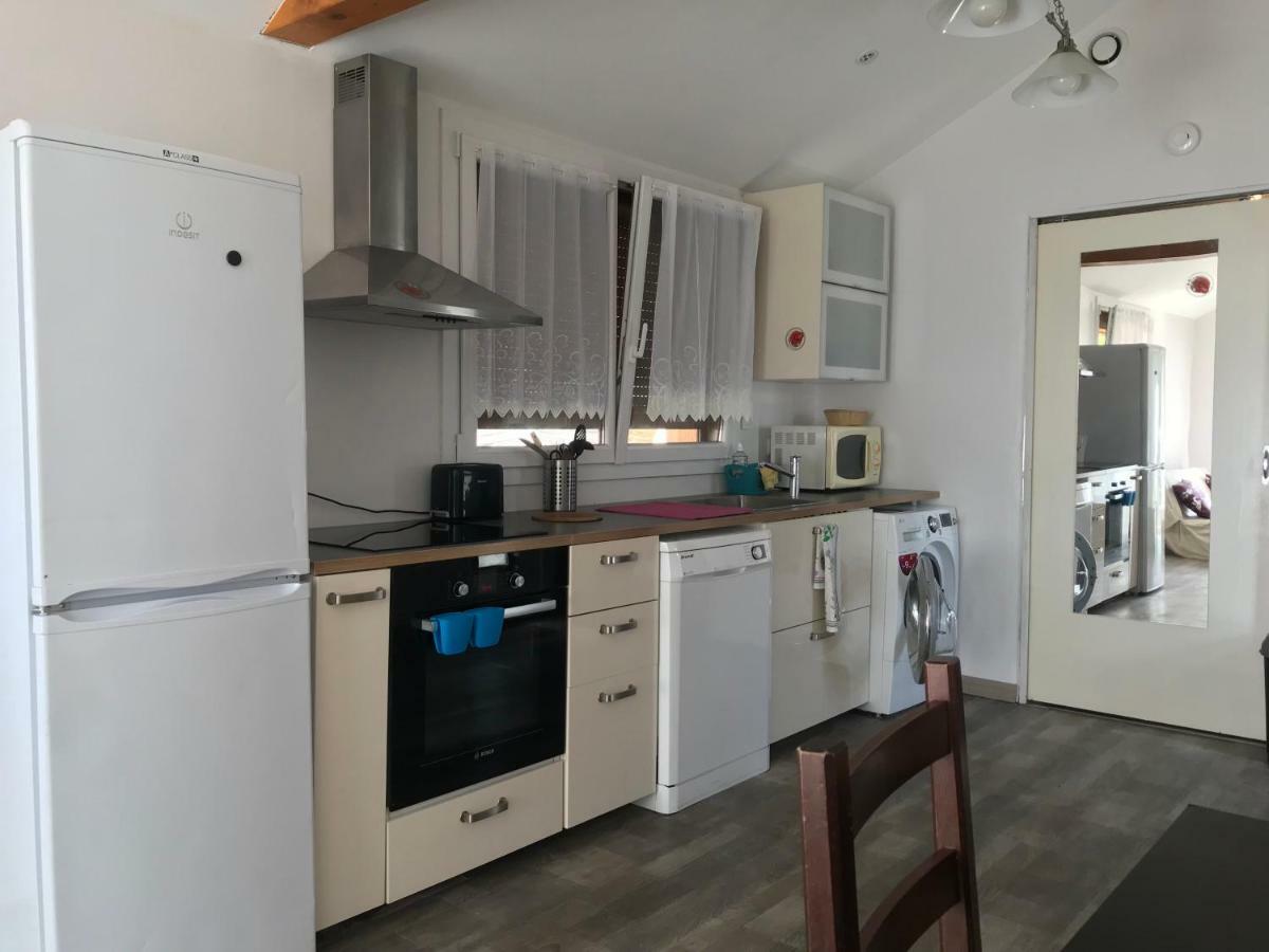 Ferienwohnung Joli Studio Au Calme Bassens  Exterior foto