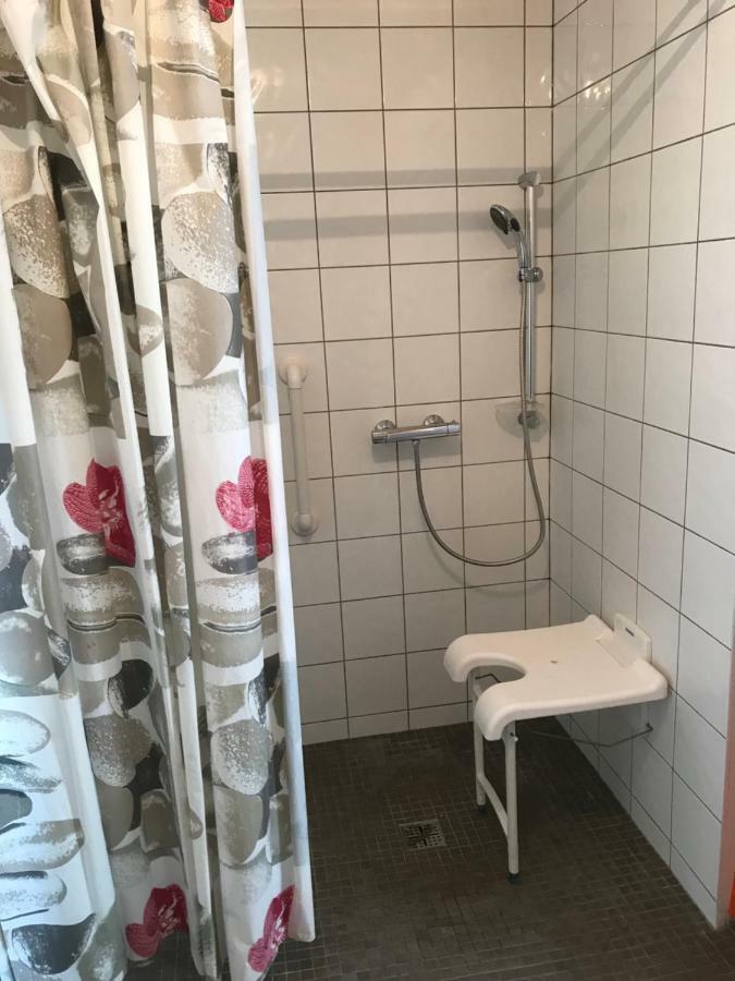 Ferienwohnung Joli Studio Au Calme Bassens  Exterior foto